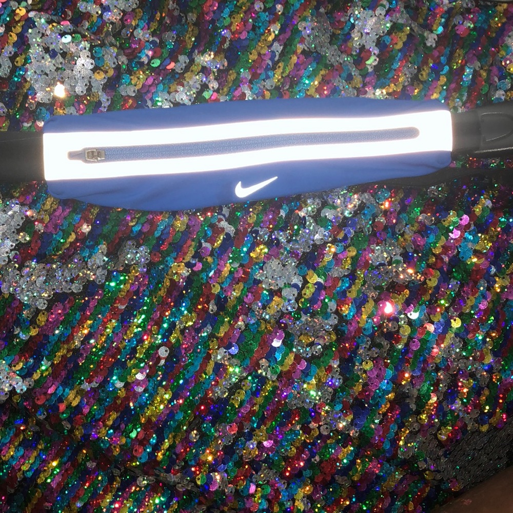 NEW!!! Nike Slim Waistpack